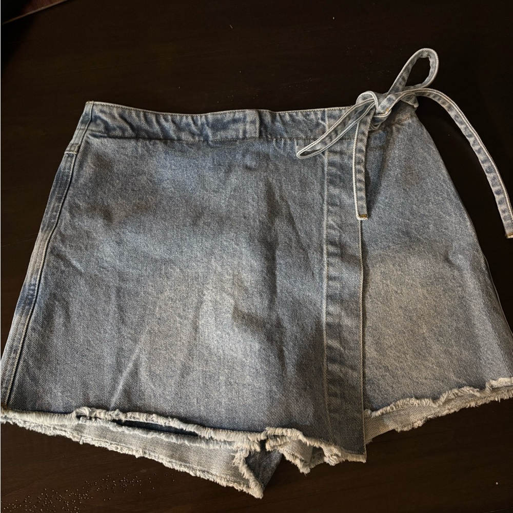 VICI Collection English Factory Light Blue Jean Wrap Skort M